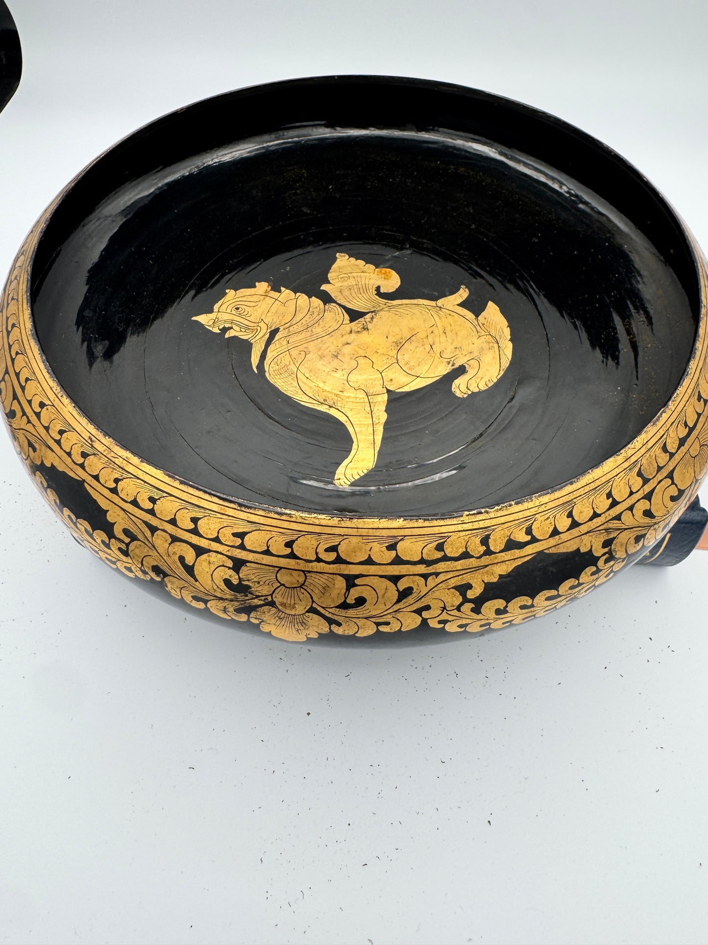 Burmese Black Lacquer Bowl with Chinthe Motif - Hand-Painted Gold Asian Art