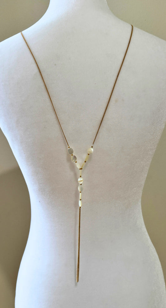 Vintage Mother of Pearl & Gold-Tone Lariat-Style Necklace – Adjustable Y-Drop Design