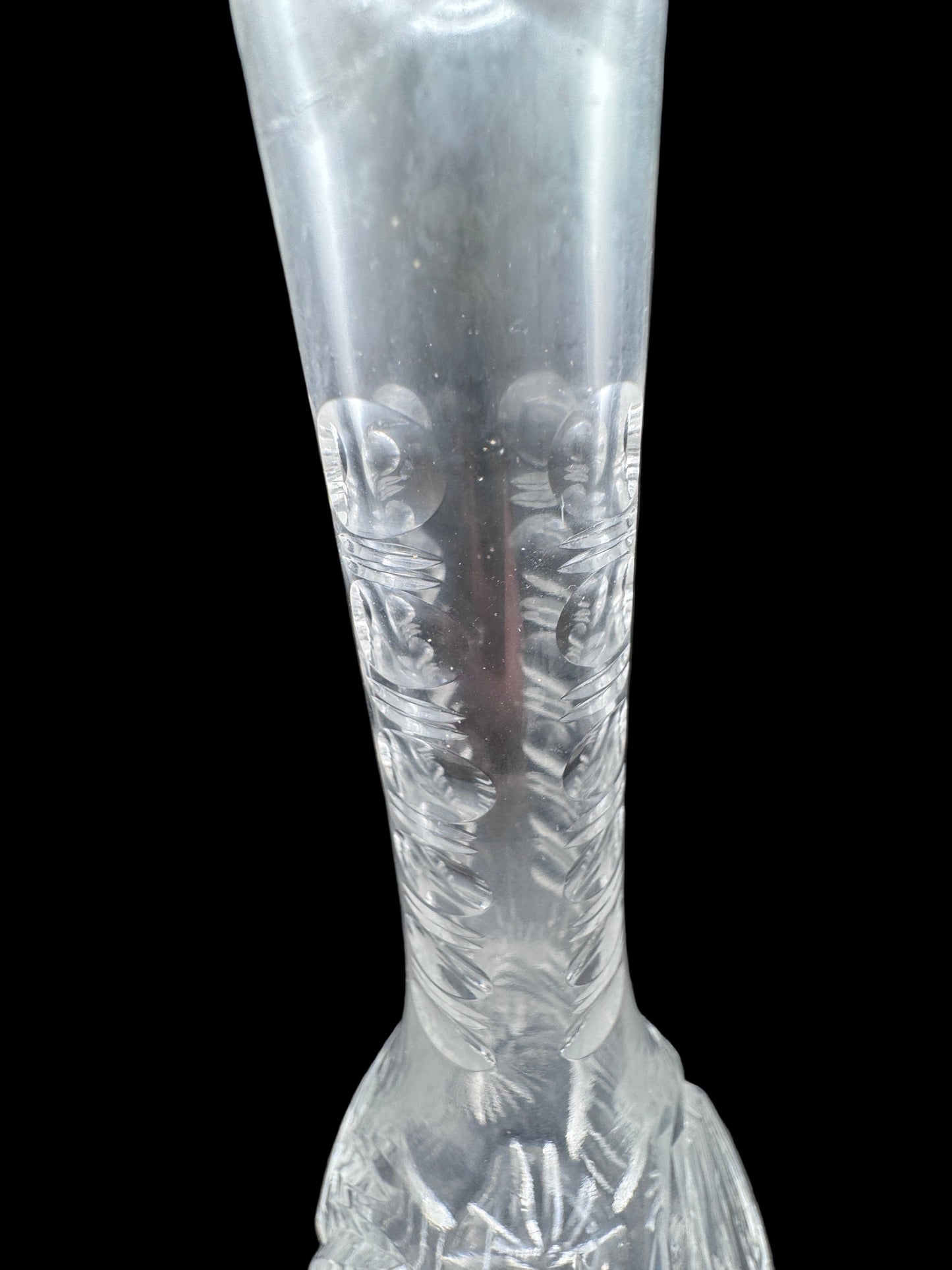 Cut Crystal Glass Decanter with Stopper – 16.25” Tall