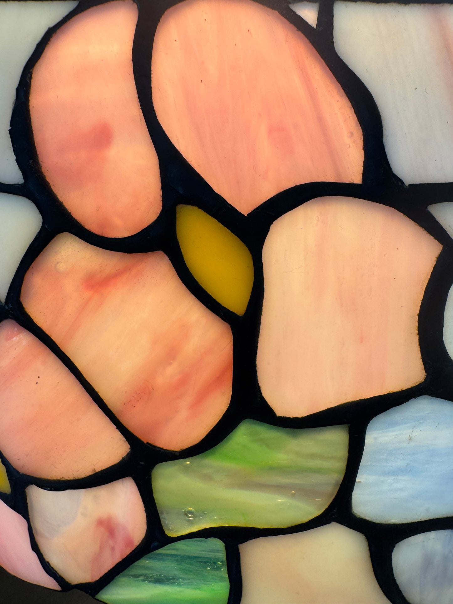 Vintage-Inspired Floral Stained Glass Table Lamp – 18” Tall