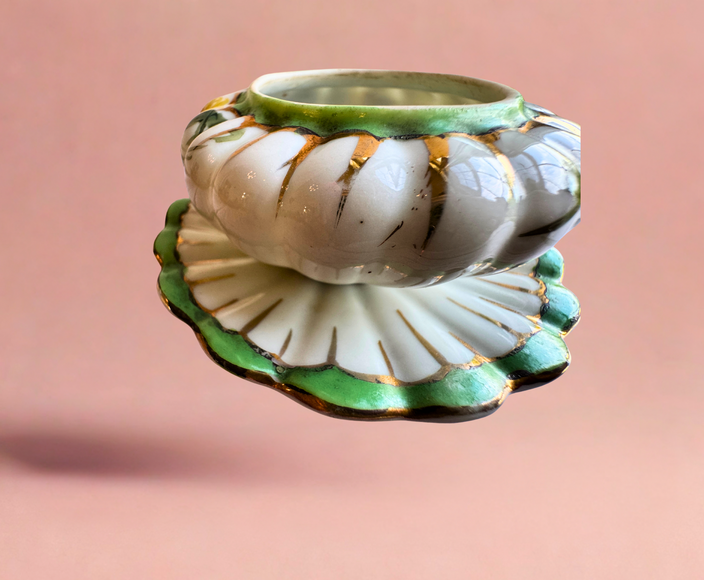 Vintage Hand-Painted Porcelain Finger Bowl with Attached Underplate – Floral Vanity Dish