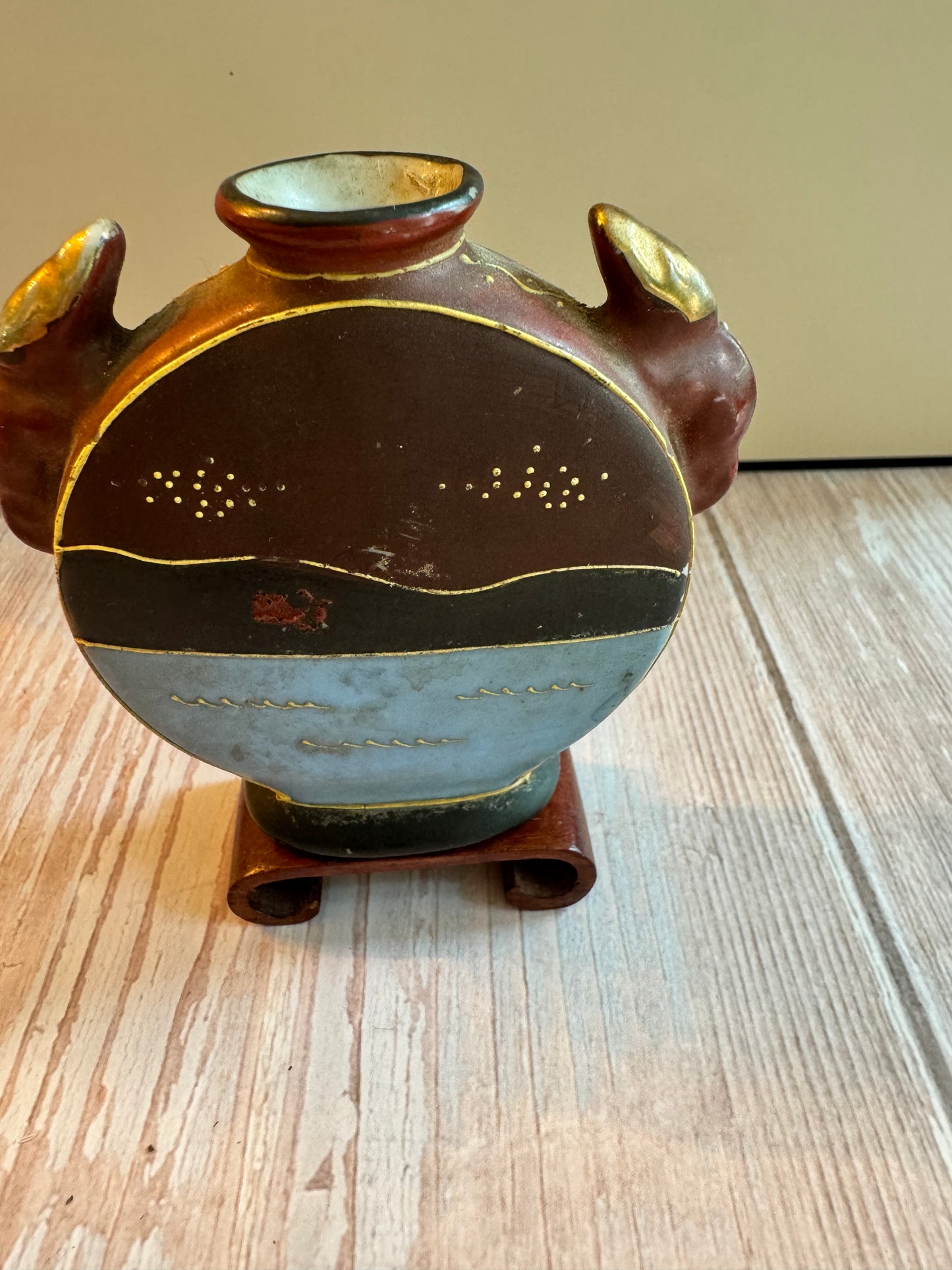 Takito Japanese Figural Porcelain Vase – Hand-Painted, 3”