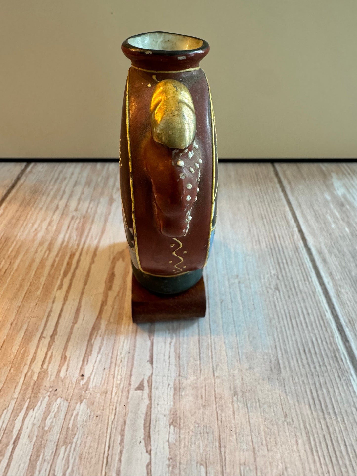 Takito Japanese Figural Porcelain Vase – Hand-Painted, 3”