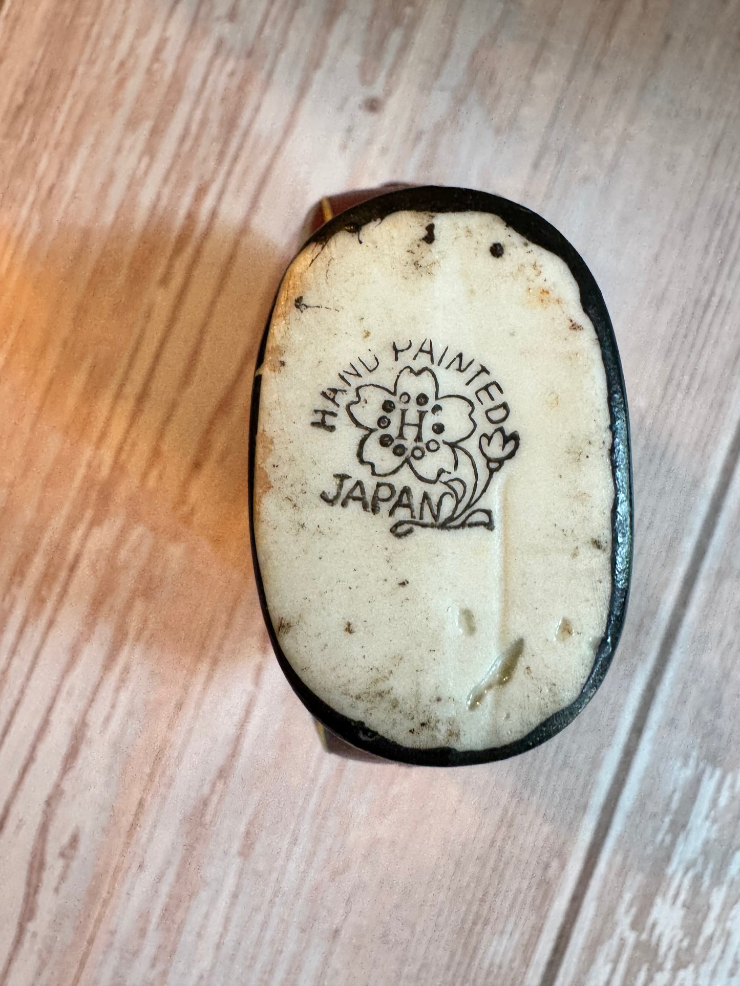 Takito Japanese Figural Porcelain Vase – Hand-Painted, 3”