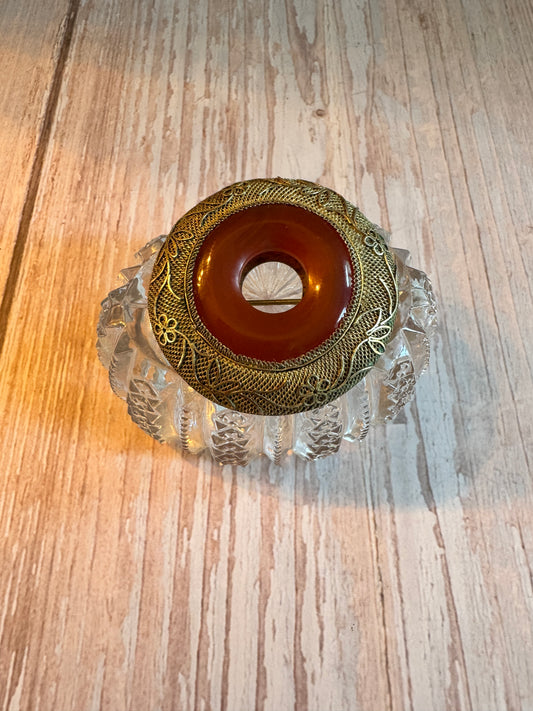 Vintage Filigree Brooch with Faux Carnelian Center – China Export