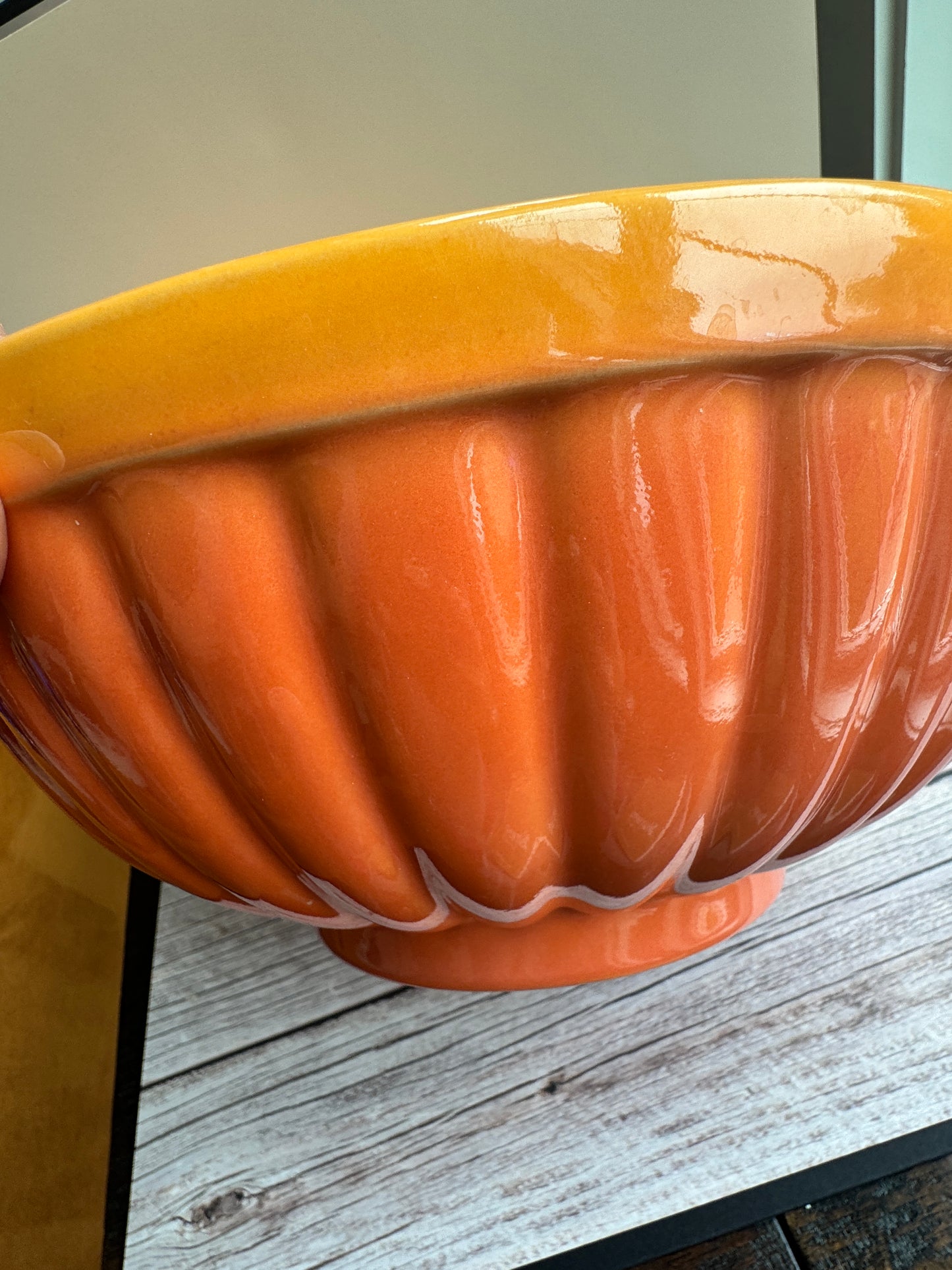 Vintage Haeger Fluted Ceramic Bowl – Orange Glaze – USA Pottery – Mid-Century Modern