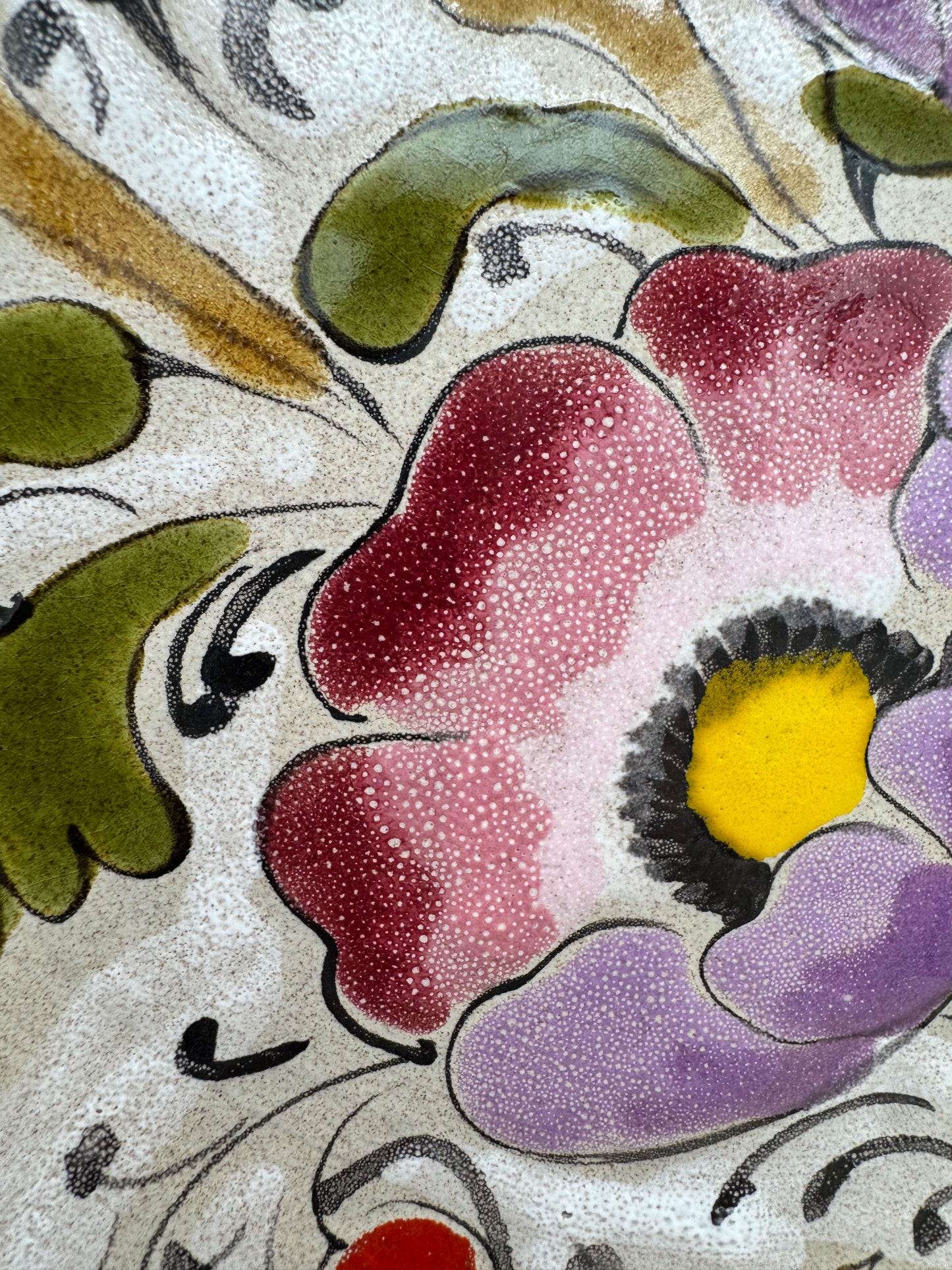 Elio Schiavon Italian Ceramic Plate – Hand-Painted Floral, Mid-Century Studio Pottery
