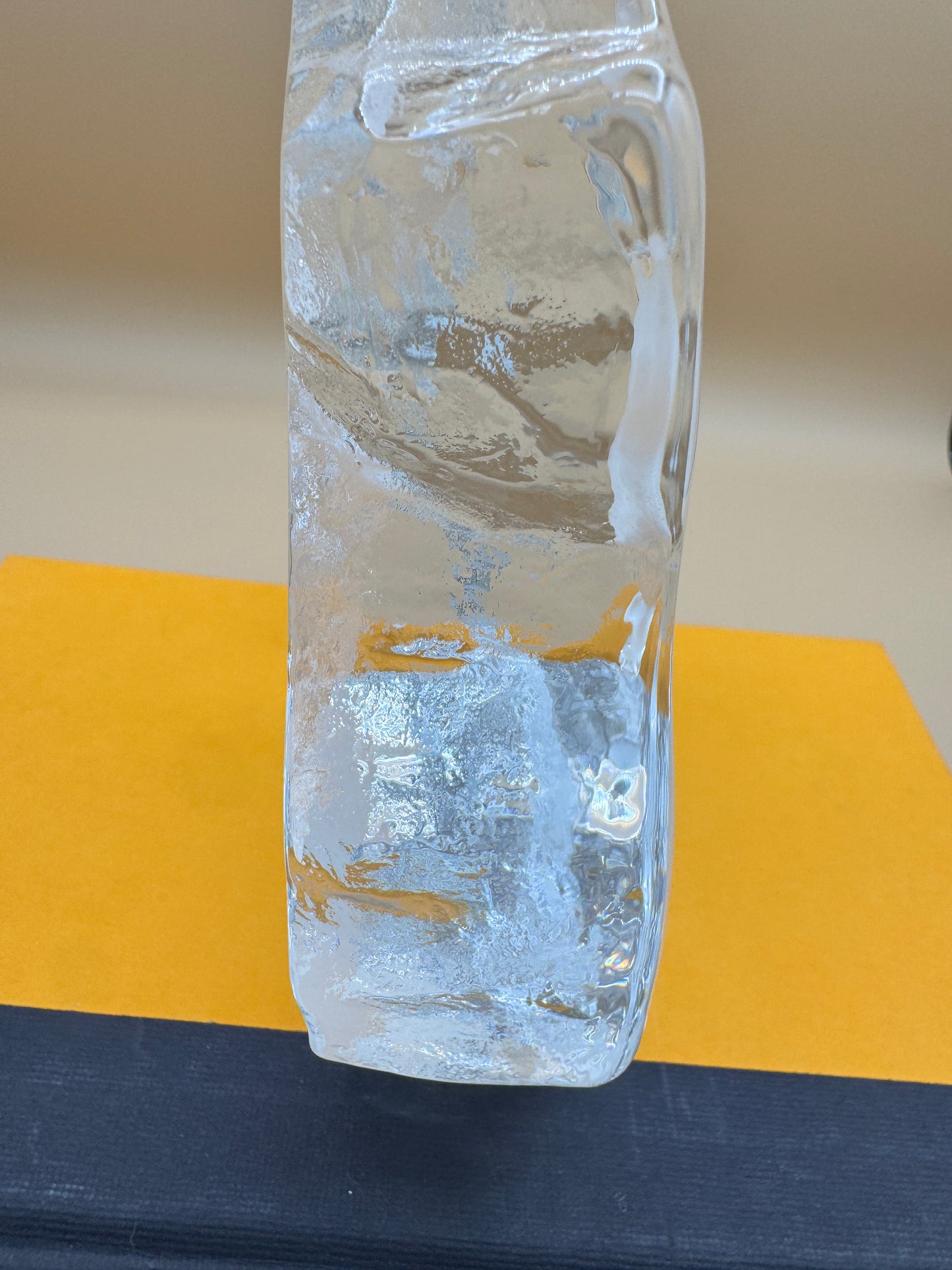 Mats Jonasson crystal lion statute