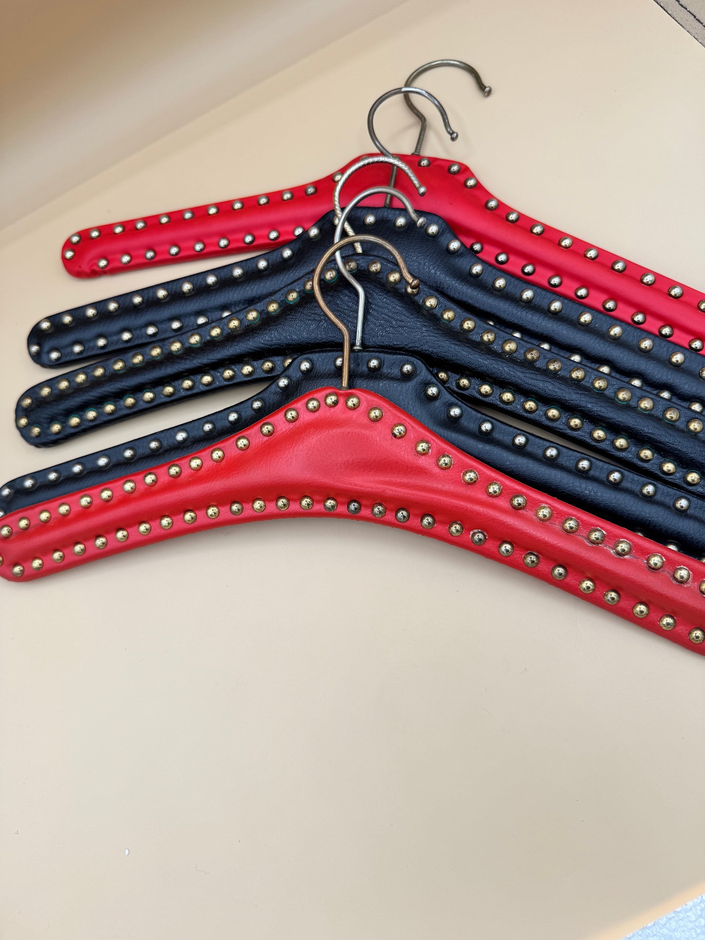 Vintage Studded Faux Leather Hangers – Red, Black & Green (Multiple Sizes)