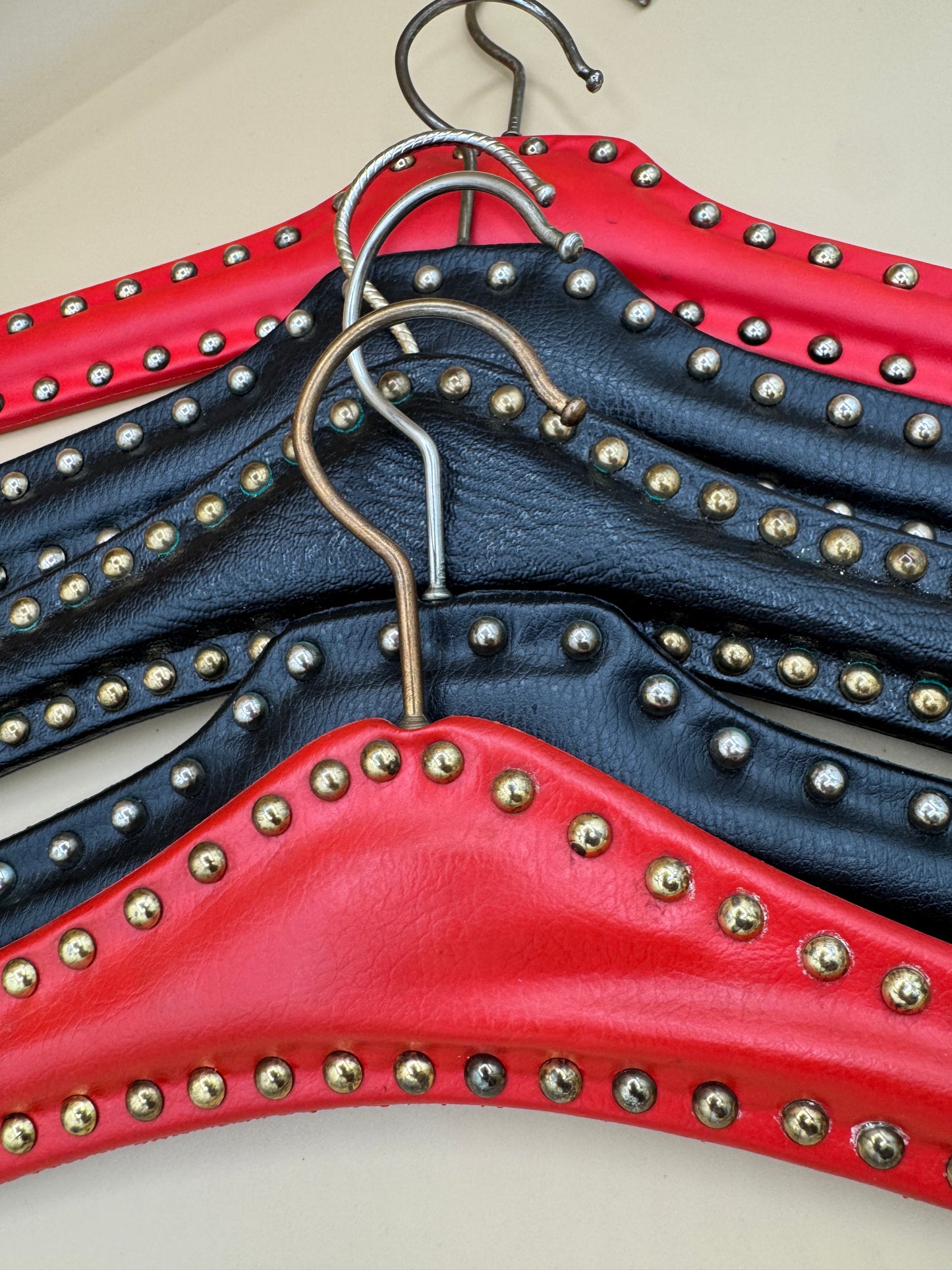 Vintage Studded Faux Leather Hangers – Red, Black & Green (Multiple Sizes)