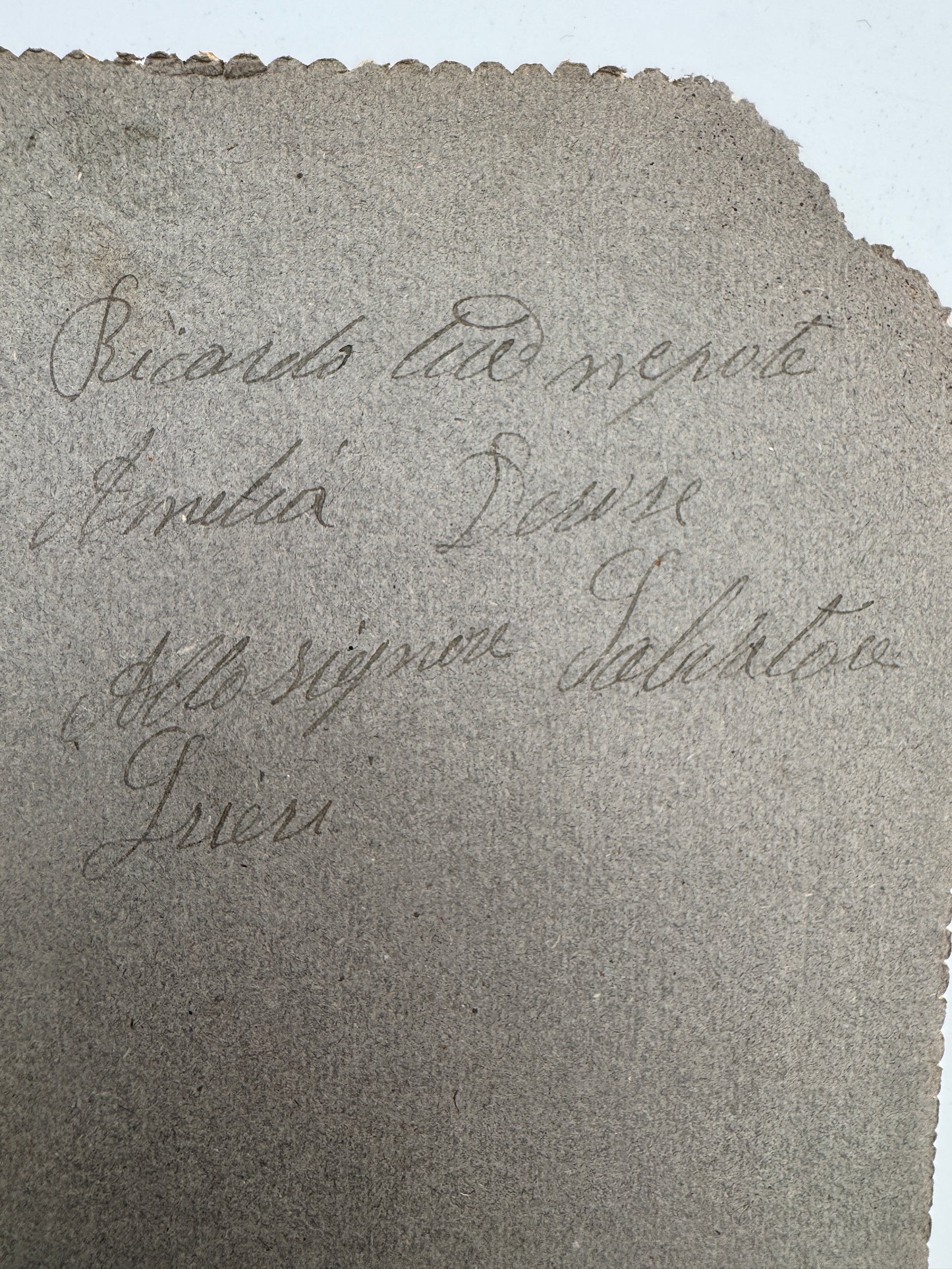 Antique 1900s Cabinet Card – Woman with Locket & Flowers (Italy)