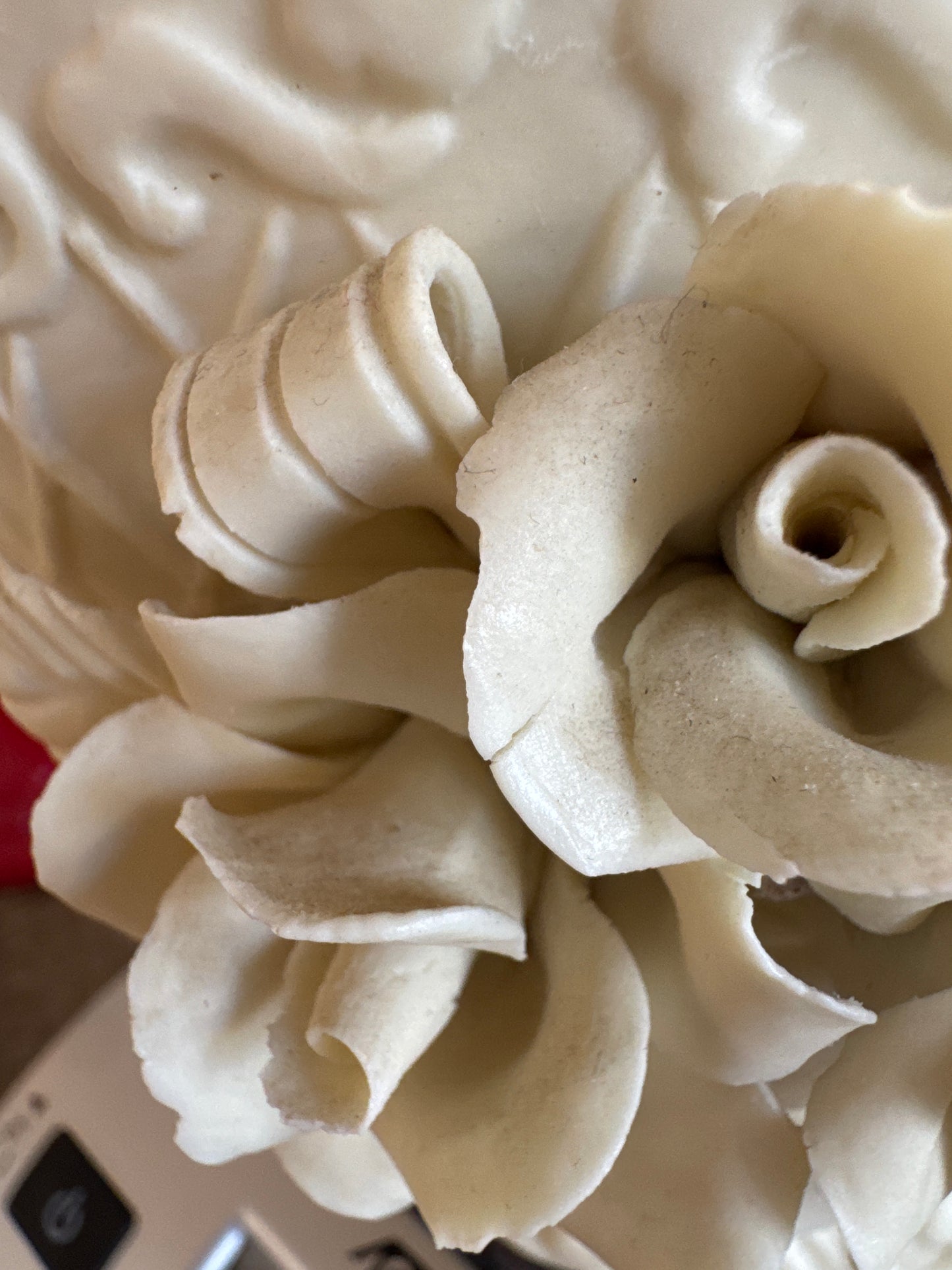 Vintage White Ceramic Rose Basket – Floral Centerpiece or Vanity Decor