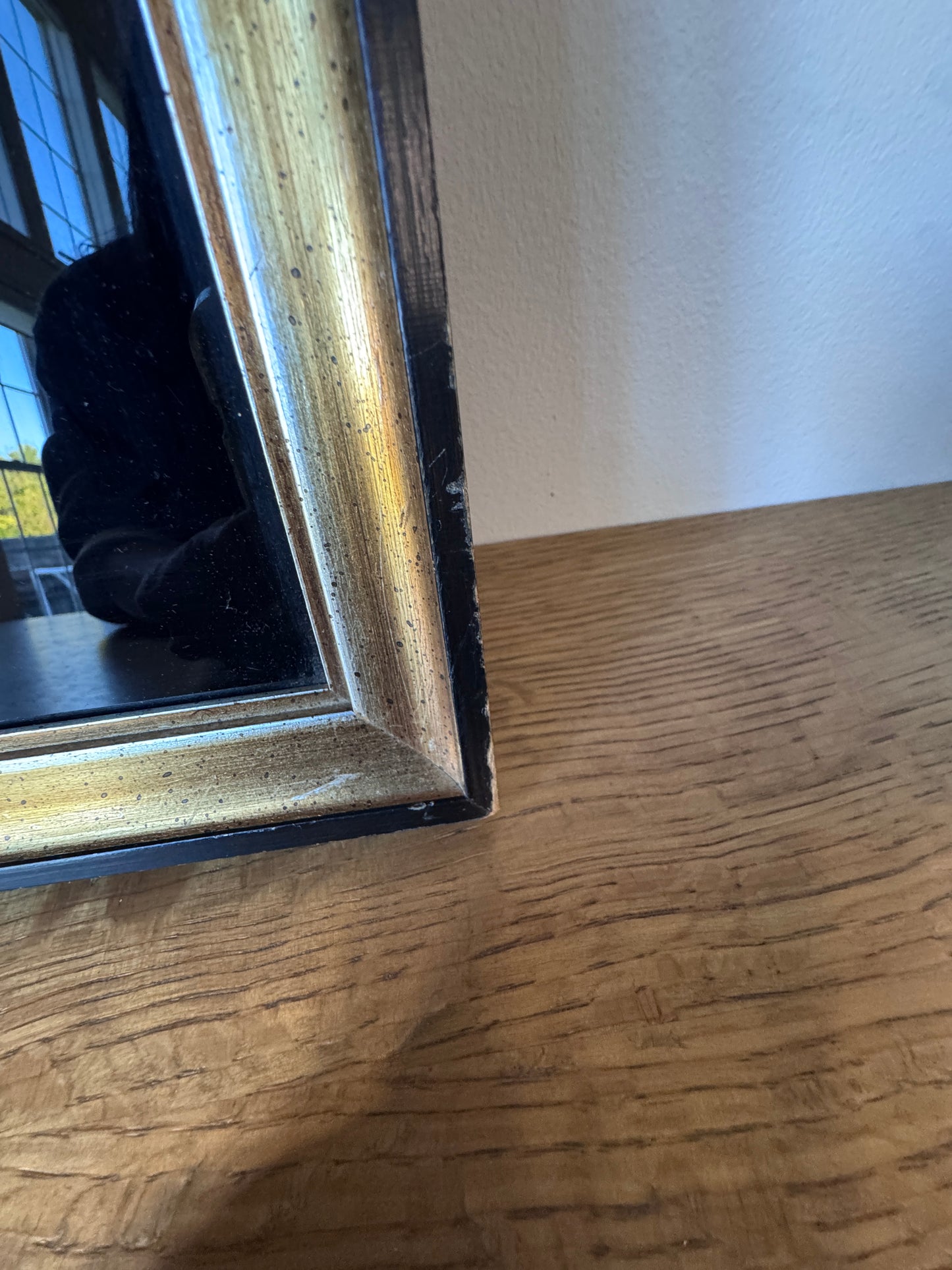 Reverse-Painted Glass Neoclassical Vase Prints (Verre Églomisé) – Gilded Frames