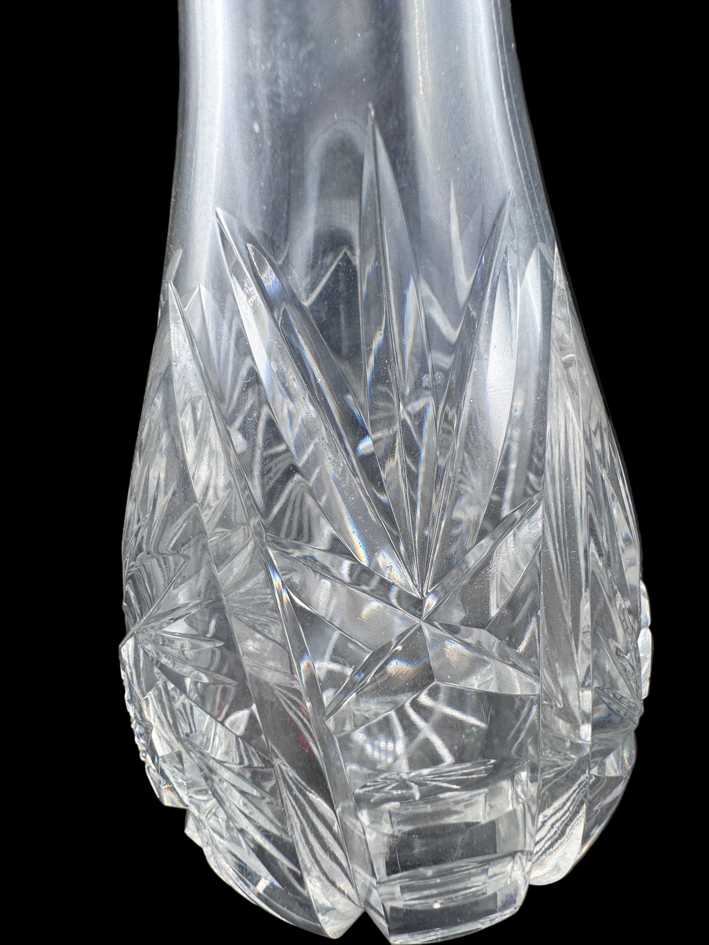 Cut Crystal Glass Decanter with Stopper – 16.25” Tall