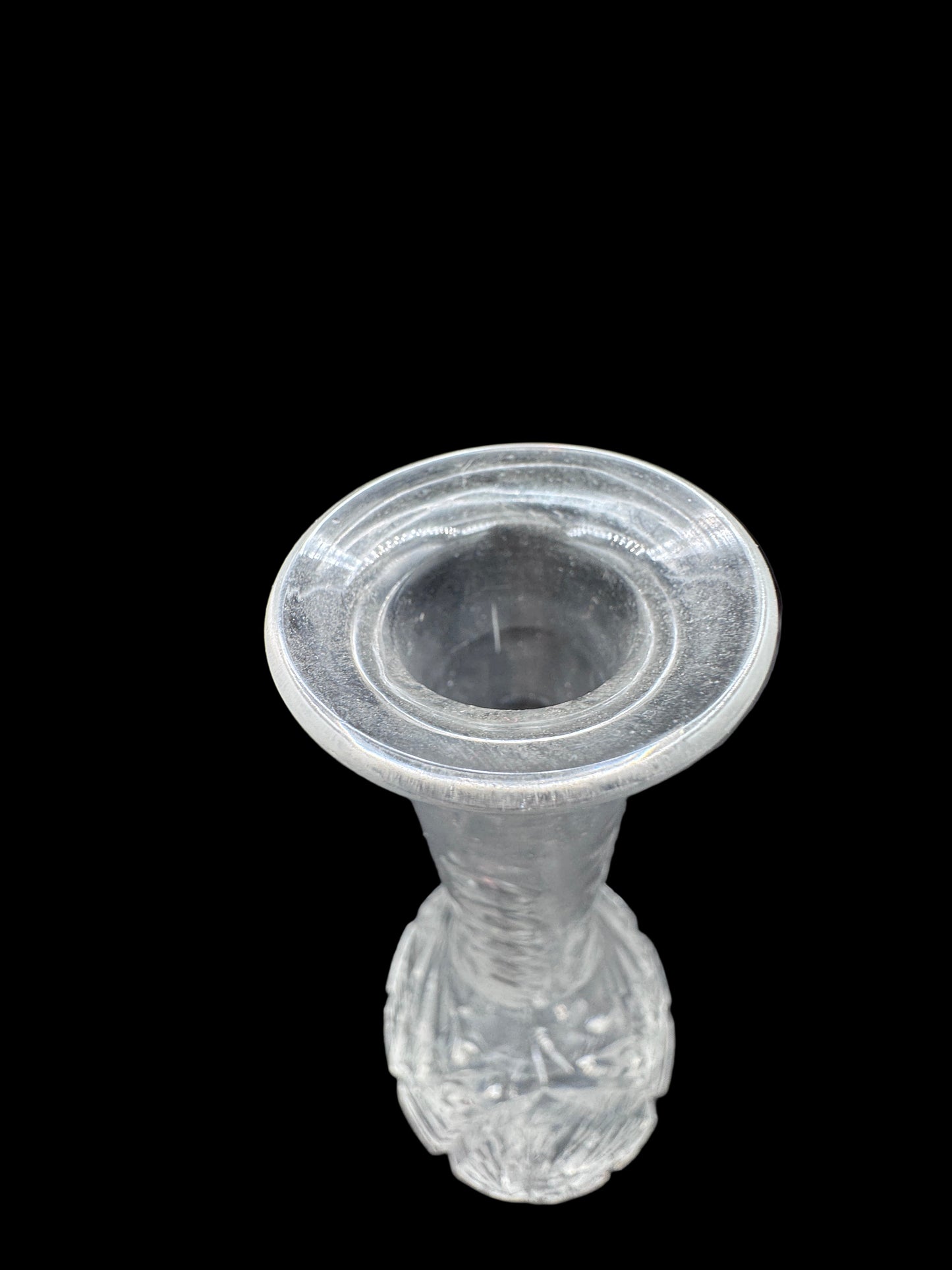 Cut Crystal Glass Decanter with Stopper – 16.25” Tall