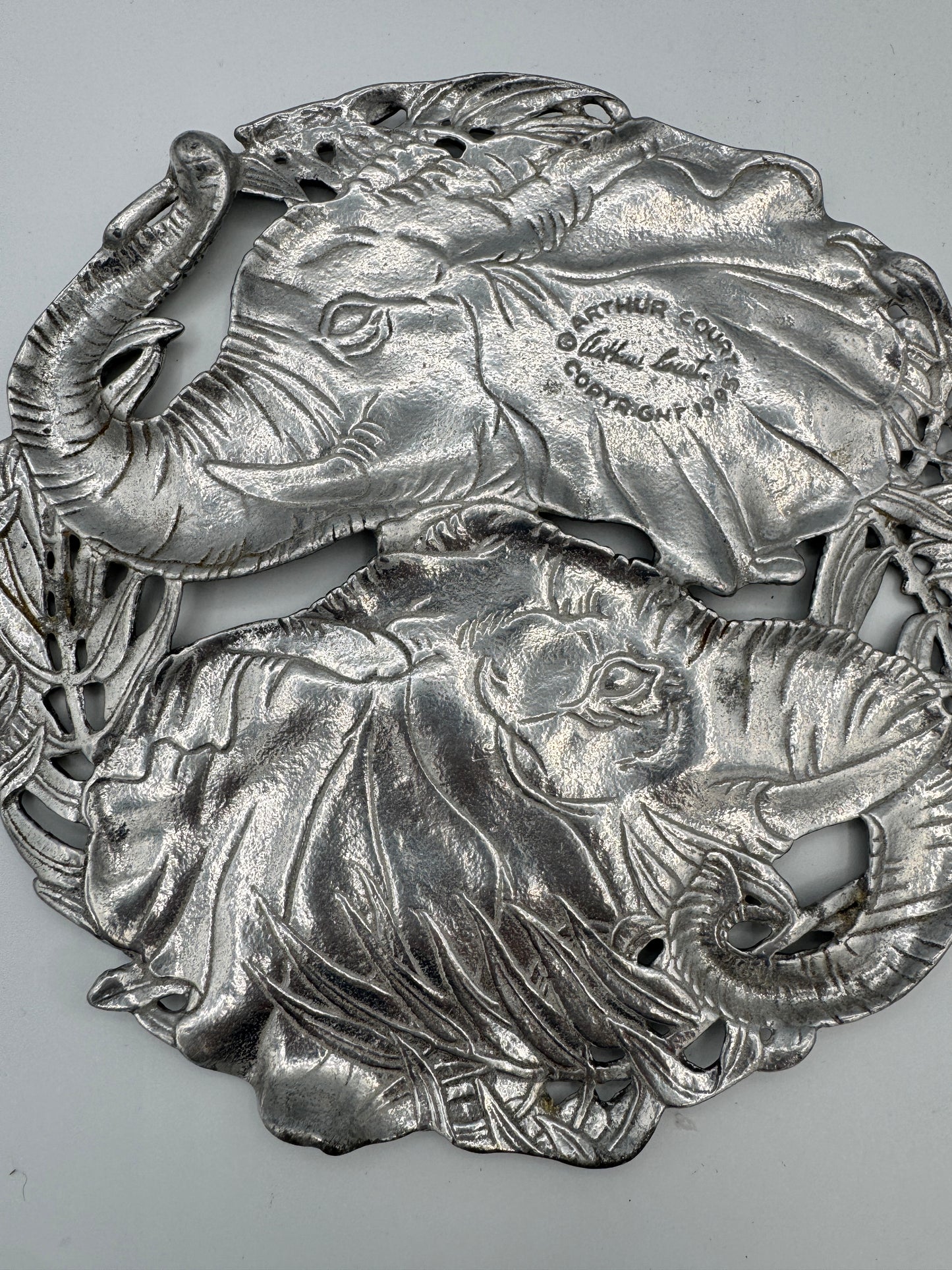 Arthur Court 1995 Elephant Trivet – Silver-Tone Aluminum