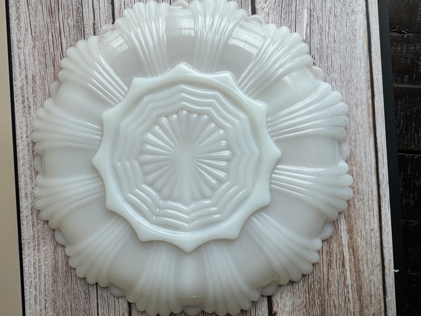 Vintage Milk Glass Dish with Gold Trim – Scalloped Divided Dish