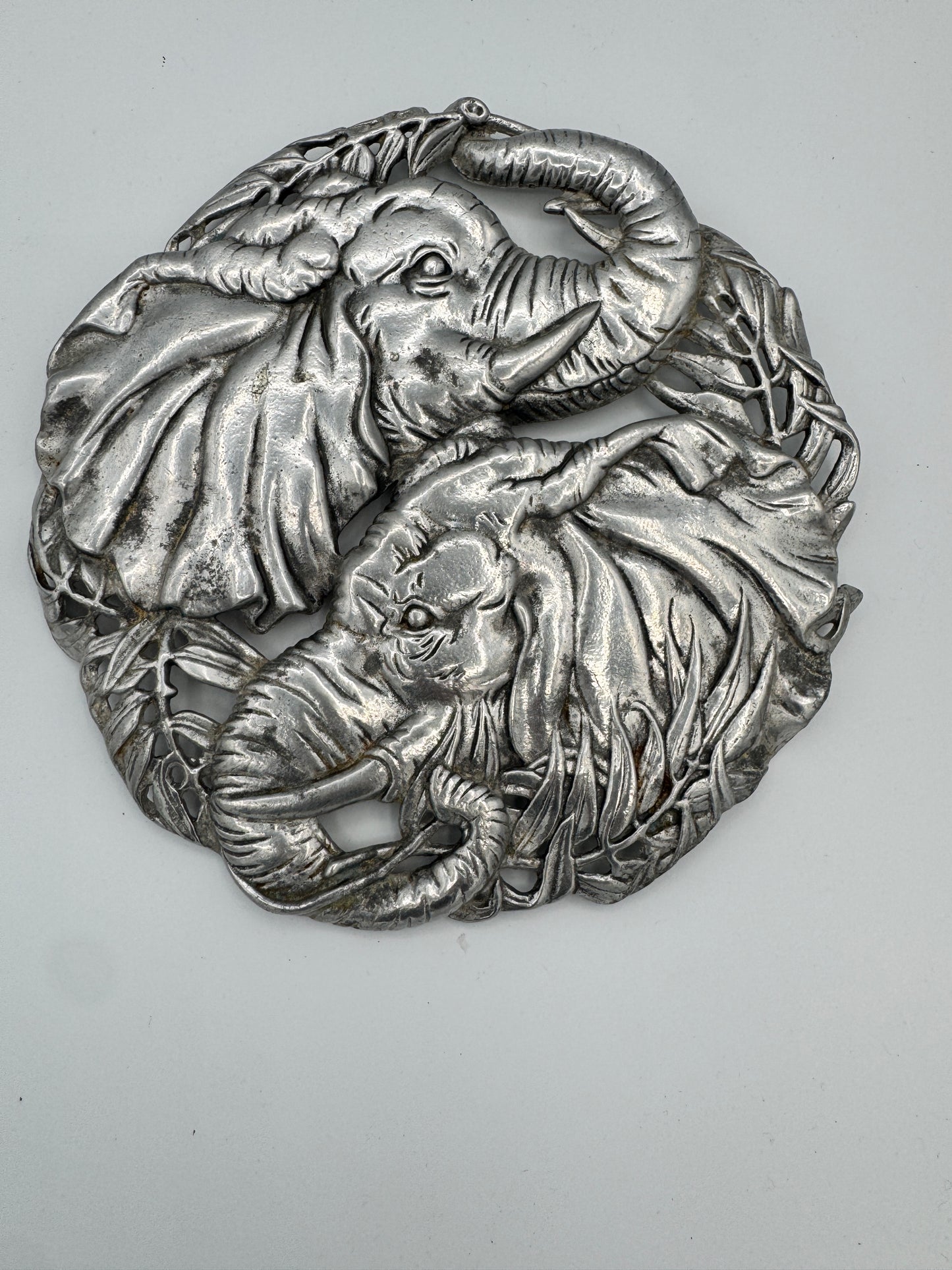 Arthur Court 1995 Elephant Trivet – Silver-Tone Aluminum