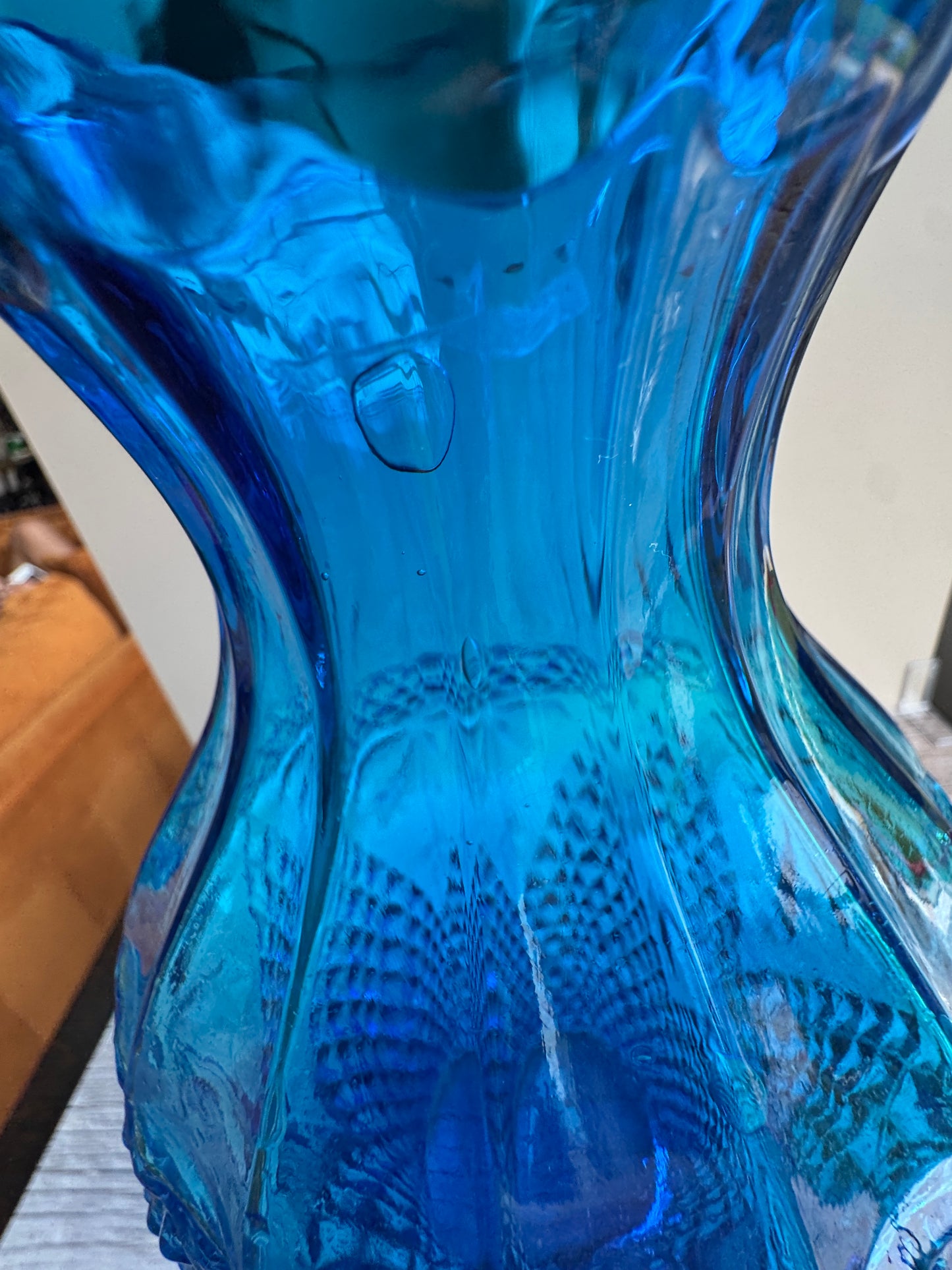 Empoli Italian Blue Glass Diamond Vase – 10” Tall
