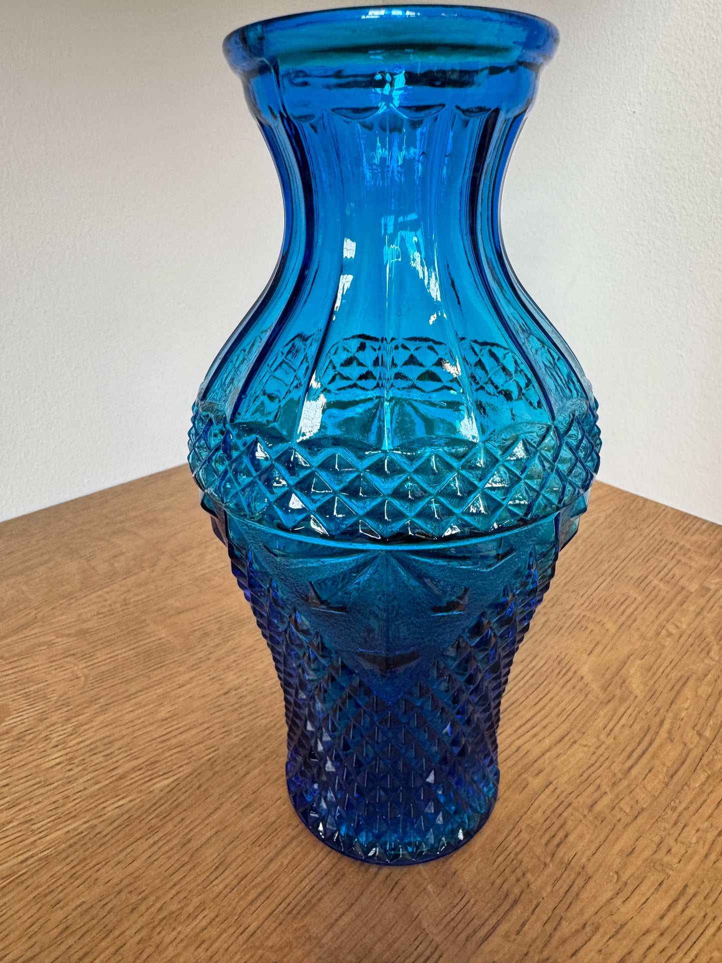 Empoli Italian Blue Glass Diamond Vase – 10” Tall