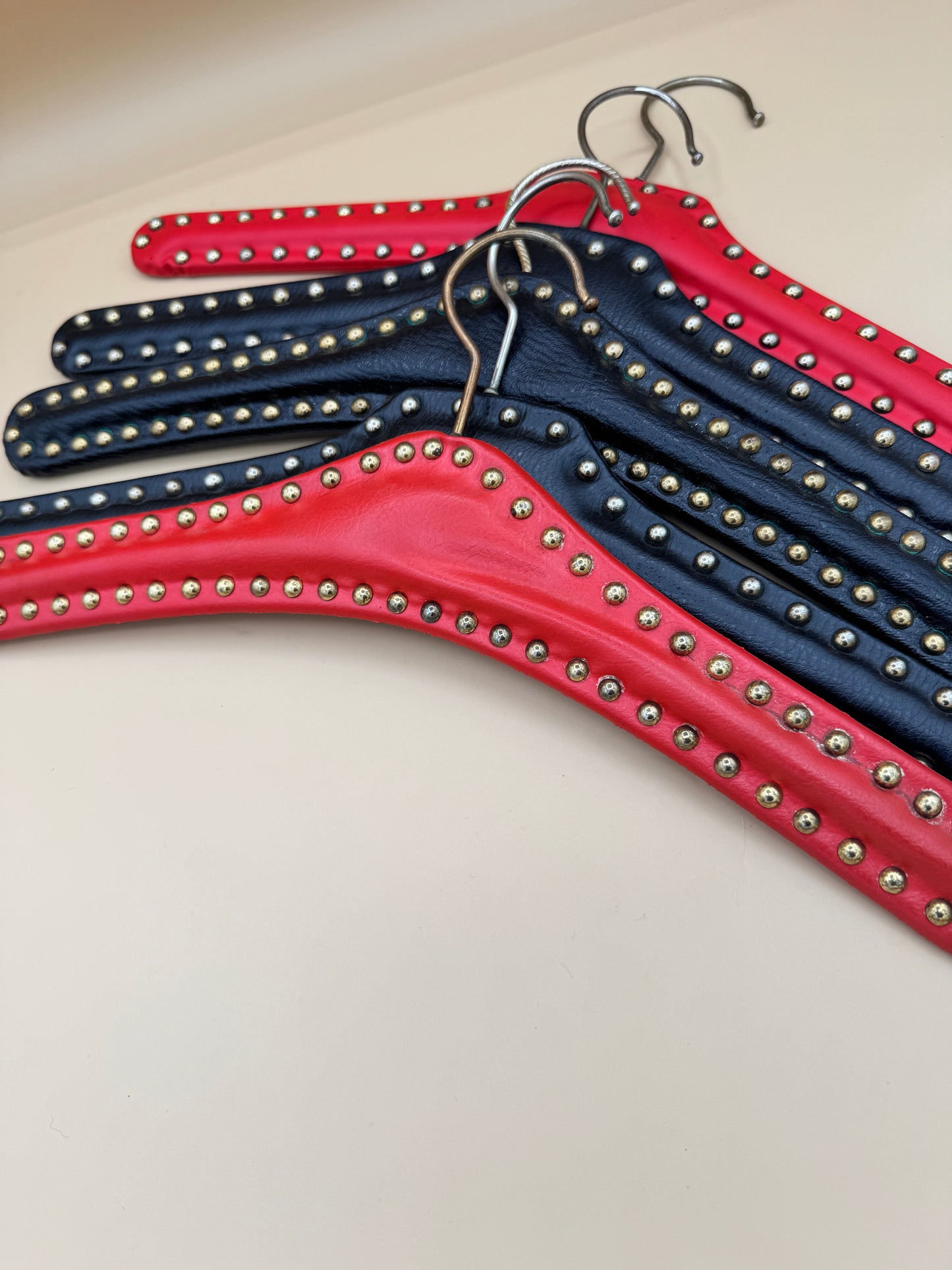 Vintage Studded Faux Leather Hangers – Red, Black & Green (Multiple Sizes)
