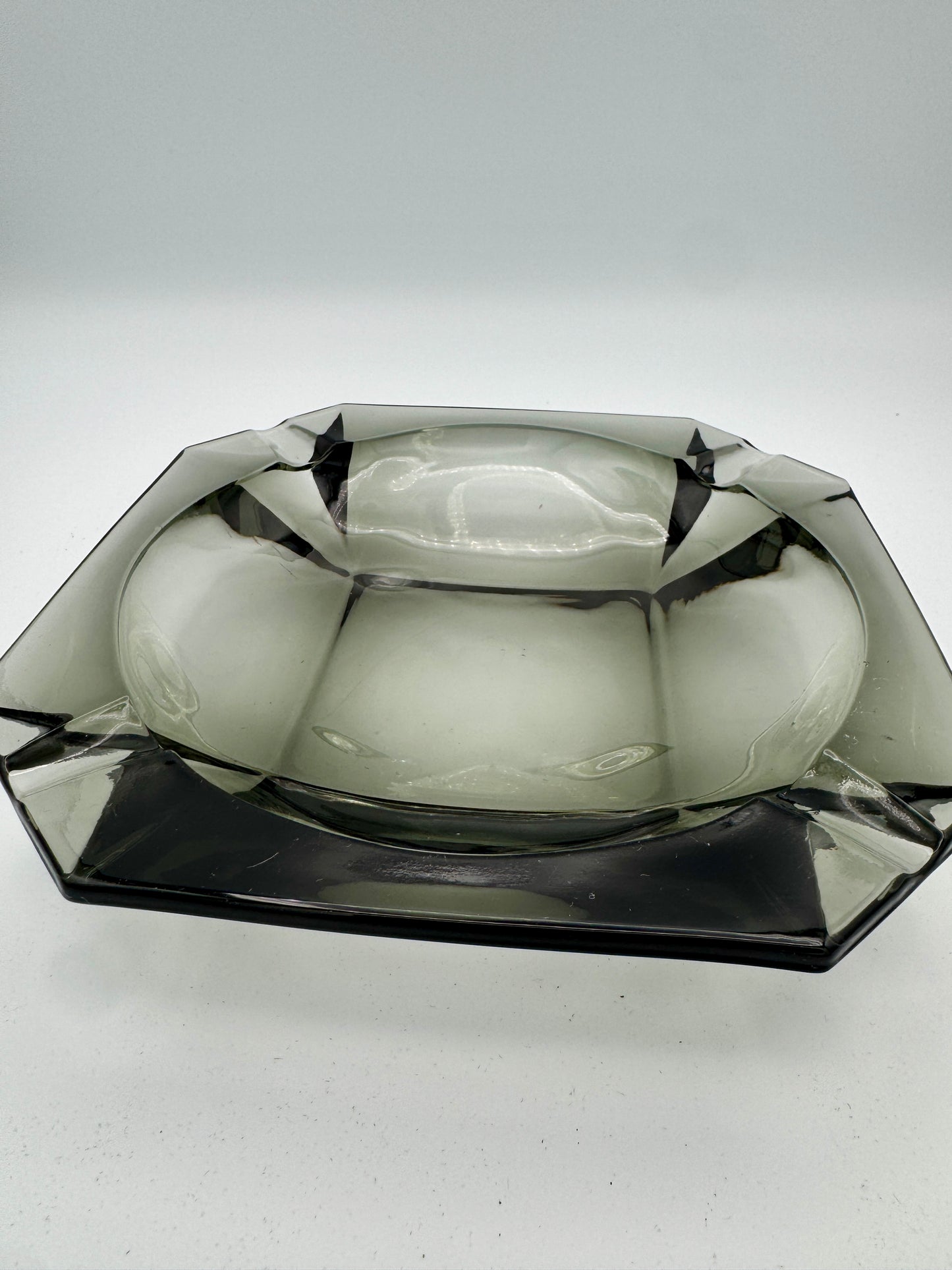 Mid-Century Modern Smoky Grey Glass Ashtray - Heavy Geometric Design (8')