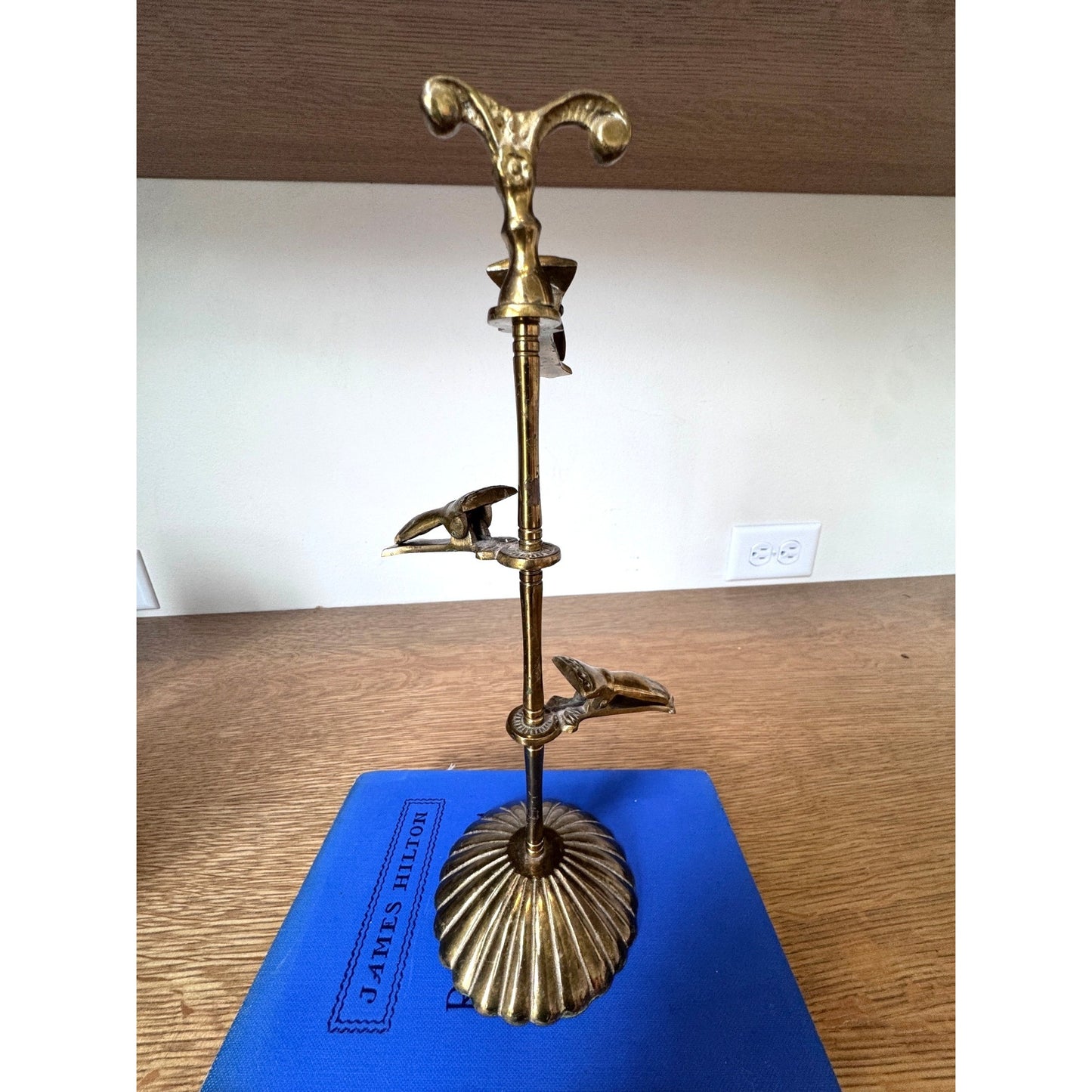Vintage Brass Hand Clip Stand 11 inch
