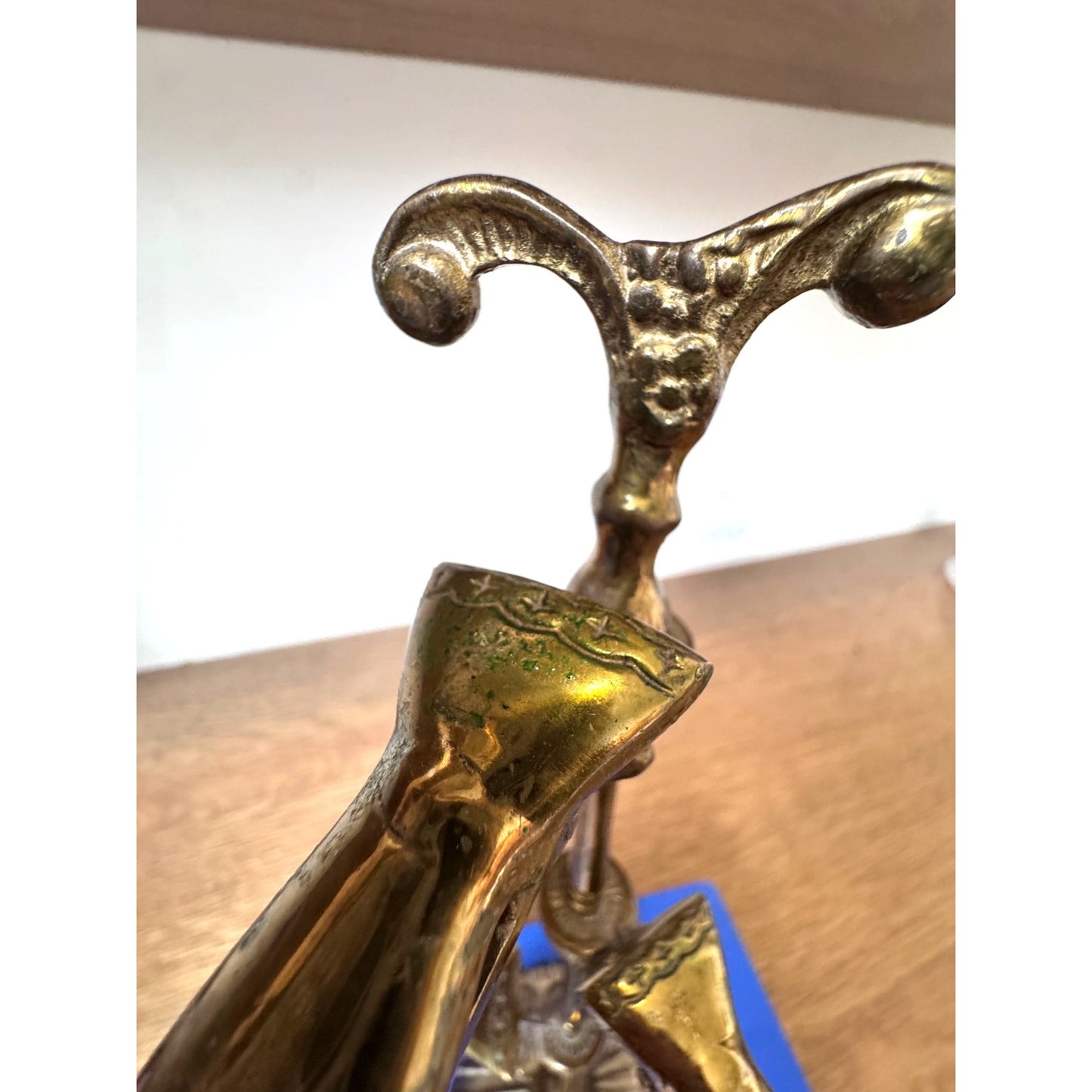 Vintage Brass Hand Clip Stand 11 inch