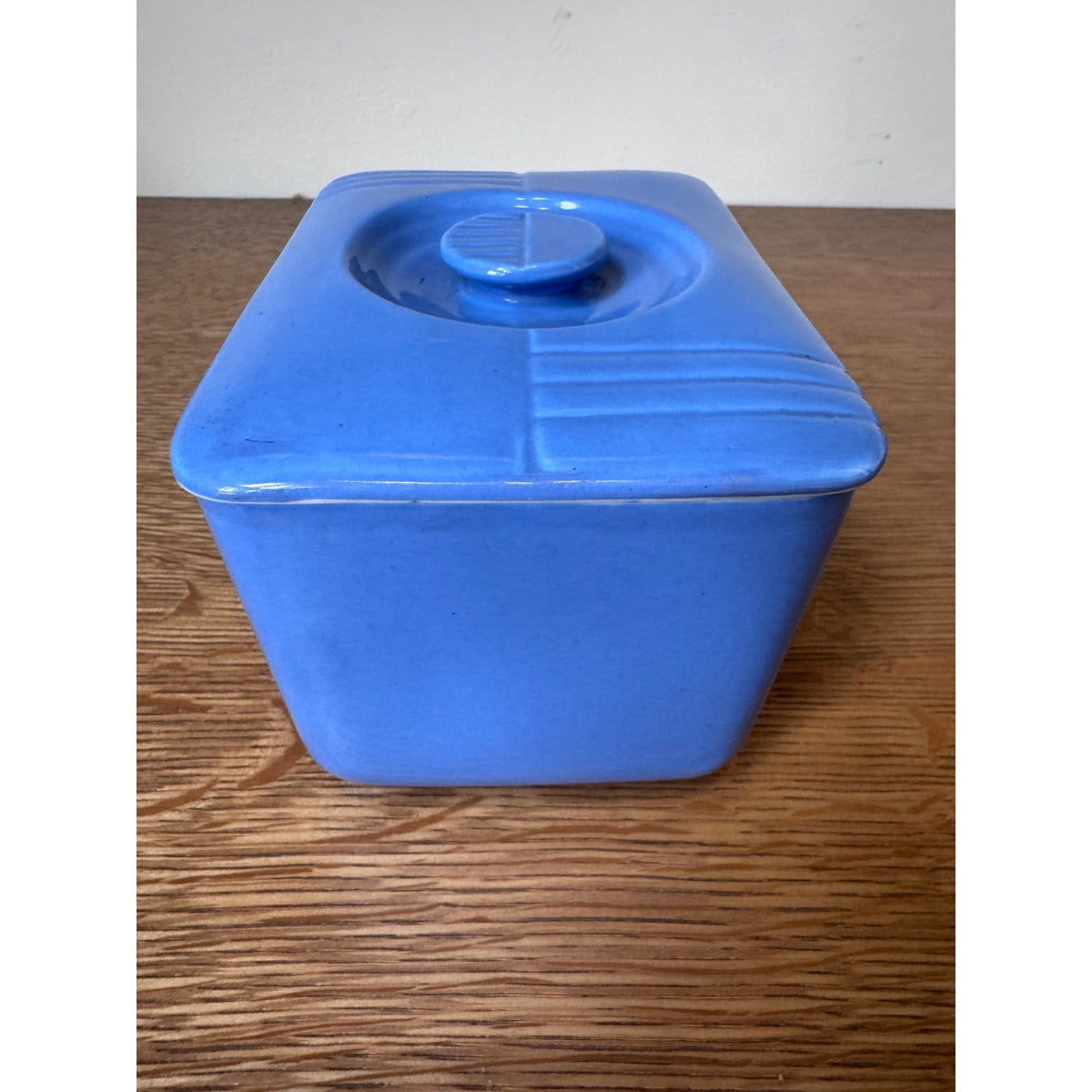 Vintage Hall China Westinghouse Delphinium Blue Refrigerator Dish with Lid