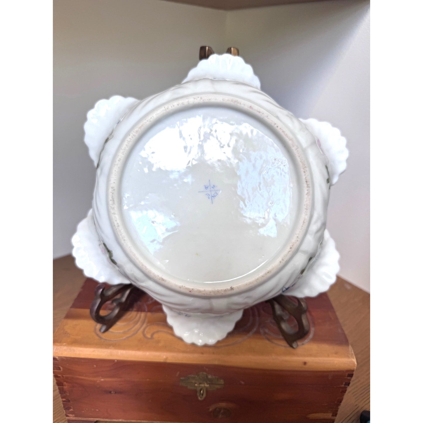 D&M New York Porcelain Bowl Scalloped Floral & Butterfly Gold Trim Decorative Dish